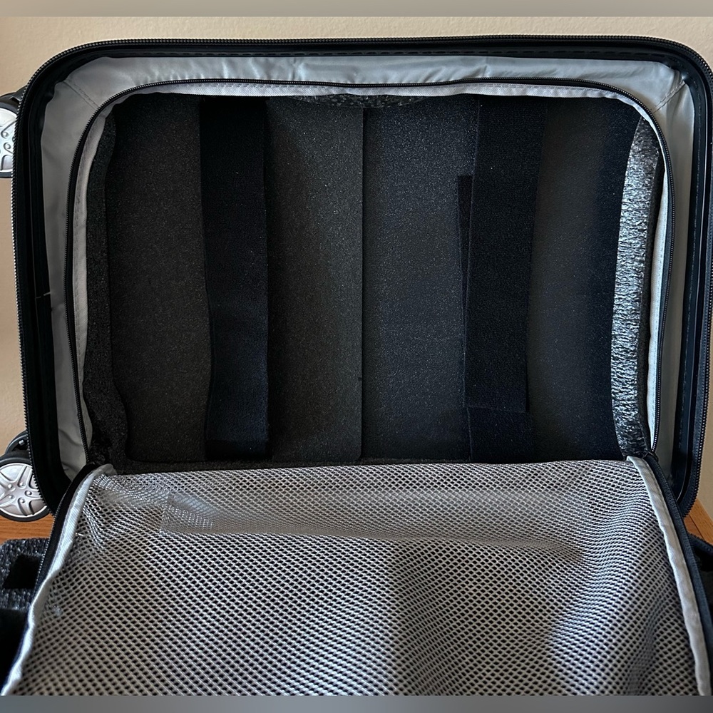 eBags Gray EXO 2 Hardside 24-Inch Spinner Carry-On Mobile Office Padded Luggage - Picture 5 of 11